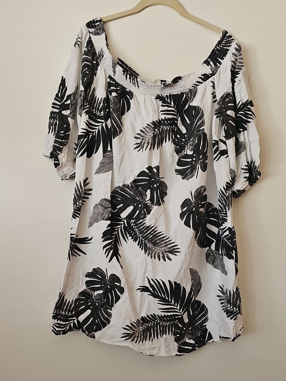 Old Navy White and Black Tropical Off-Shoulder Dress